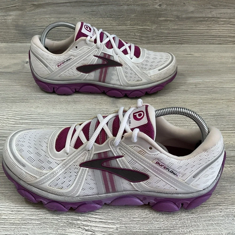 BROOKS Pure flow 7 DNA Cup Women's Size 10.5 B running athletic sneakers shoes
